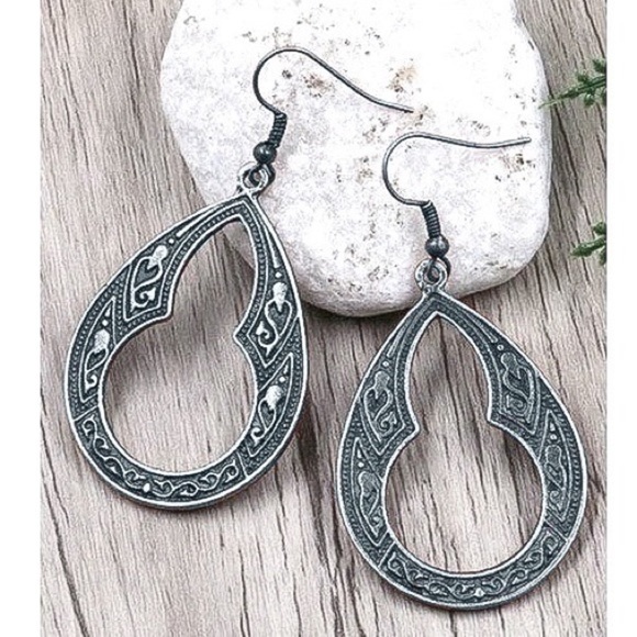 GlitzBlitz Boutique Jewelry - Any 2/$20! Antiqued Silver Embellished Teardrop Boho Earrings